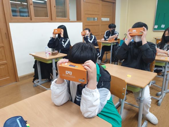 VR.jpg